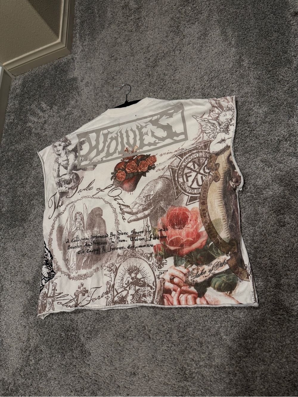Darc Sport Wolves Cut Off Shirt Size XL